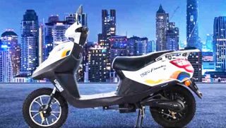Mẫu xe máy mới giá dưới 29 triệu ngầu hơn Honda Vision 2021 Việt Nam khiến khách Việt mê mẩn