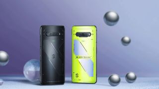 Samsung Glaxy S21 FE ở Việt Nam 'hốt hoảng' trước Black Shark 5 RS có chip cực mạnh giá từ 11 triệu