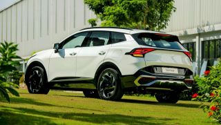 'Bom tấn' SUV cỡ C được khách Việt mong chờ chính thức mở bán, giá xe 'thổi bay' Hyundai Tucson