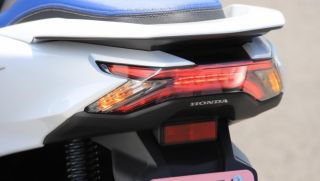 Tin xe trưa 19/6: Mẫu xe ga Honda hút khách tiết kiệm xăng, thiết kế lu mờ Honda SH, giá 77 triệu