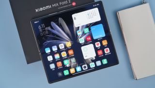 Mở hộp, trên tay Xiaomi MIX Fold 2: Smartphone màn gập mỏng nhất thế giới đe nẹt Galaxy Z Fold4