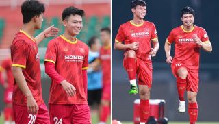 Tin hậu trường bóng đá 3/10: Trụ cột ĐT Việt Nam nhận trái đắng; Người hùng U23 khiến NHM trầm trồ