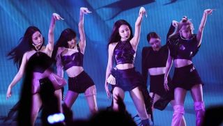 Concert của BLACKPINK bị người hâm mộ than vãn vì 1 điều gây nhức nhối 