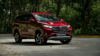 Giá xe Toyota Rush lăn bánh tháng 12/2022: Gây khó dễ cho Suzuki XL7 và Mitsubishi Xpander Cross