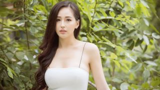 Hoa hậu Mai Phương Thúy tuyên bố không quan tâm tới tài sản của bạn trai tương lai