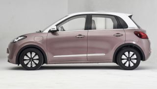Tin xe 30/3: Xe điện Wuling ra mắt với giá siêu rẻ; cận cảnh mẫu xe có giá chỉ ngang Honda SH