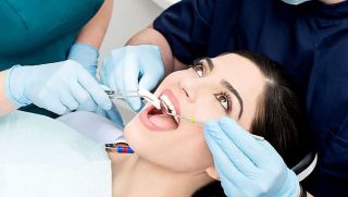 CĐM bàng hoàng trước thông tin cô gái 23 tuổi qua đời sau khi nhổ răng khôn