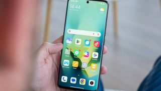 Xiaomi 13 Pro tiếp tục giảm sâu cuối tháng 5, quyết không để Galaxy S23 Ultra ‘chèn ép’