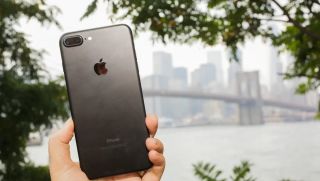 Giá iPhone 7 Plus: Dưới 3 triệu rẻ hơn Nokia G22, được khen 'chụp đẹp hơn' máy ảnh chuyên nghiệp
