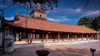 Ngôi chùa phật giáo cổ nhất Việt Nam có tuổi đời 1800 năm nằm ở tỉnh nào?