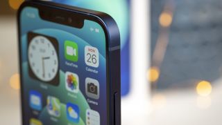 Chiếc iPhone từng khiến dân tình ố á về ngoại hình, mượt như Galaxy S23 Ultra, giá cực hời tháng 9