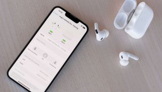 AirPods Pro 2 ra mắt: Cổng USB-C, Lossless Audio, xếp hạng IP54, giá hơn 6 triệu đồng