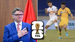 'Cơn lốc đường biên' của ĐT Việt Nam trở lại, HLV Troussier xua tan nỗi lo trước VL World Cup 2026?