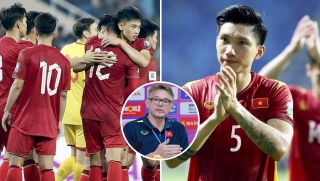 Tin bóng đá tối 25/11: ĐT Việt Nam 'nhận trái đắng' trên BXH FIFA; HLV Troussier gây bất ngờ với Văn Hậu