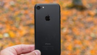 iPhone 7 rớt giá thê thảm sau 2 tháng iPhone 15 mở bán, rẻ như Nokia C20, Galax A04