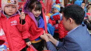 Viettel Store và hành trình thiện nguyện “Gieo yêu thương – Gặt nụ cười” trong Tết đủ đầy 2024