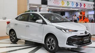 Toyota Vios giảm giá niêm yết xuống mức cực rẻ, ‘chơi tất tay’ với Honda Ciy và Hyundai Accent