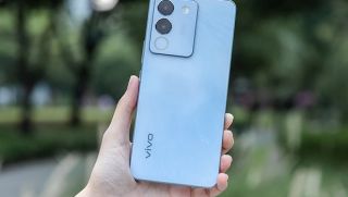 Vivo Y200 Pro lộ diện: Thiết kế lấp lánh, vòng Aura Light đặc trưng, thông số kỹ thuật hấp dẫn dễ lên ngôi vua tầm trung