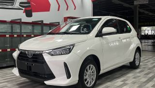 Tin xe 21/4: Hatchback rẻ nhất của Toyota giảm giá mạnh, đối chiến Kia Morning và Hyundai Grand i10