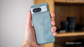Google Pixel 8a ra mắt: Cấu hình khủng, nhiếp ảnh thông minh, giá từ 12,6 triệu đồng đe nẹt Galaxy S24