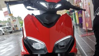 Bỏ qua Honda Winner X và Exciter, dân tình săn đón ‘vua côn tay' 155cc mới có phanh ABS, màn LCD này