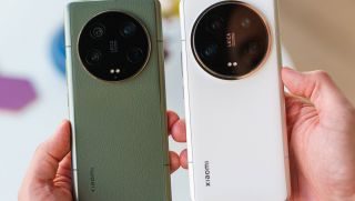 Rò rỉ vua pin trâu Android, dung lượng lên tới gấp rưỡi Galaxy S24 Ultra kèm sạc 100W