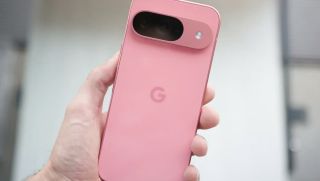 Google Pixel 9 ra mắt: Thiết kế đẹp như iPhone 15, nhiều tính năng AI thông minh, trang bị xịn như Galaxy S24