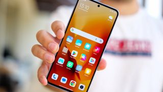 Song mã hủy diệt tầm trung của Xiaomi lộ giá bán cực rẻ, Galaxy S24 Ultra, iPhone 16 Pro toát mồ hôi