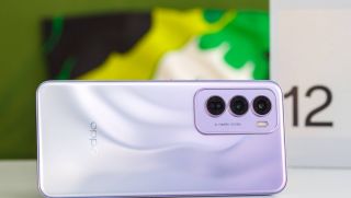 Đây là chiếc điện thoại OPPO cao cấp nhất hiện nay, trang bị xịn đủ sức ‘hủy diệt’ Galaxy S24