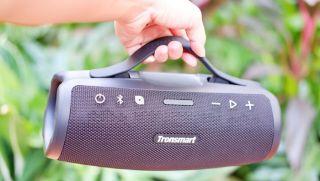 Đánh giá loa Tronsmart Mirtune S100: Chiếc loa Bluetooth tốt nhất năm 2024 trong tầm giá 2 triệu đồng