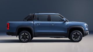 BYD trình làng mẫu bán tải 'cá mập' hot đến mức làm sập web hãng, giá rẻ đối đầu Mitsubishi Triton