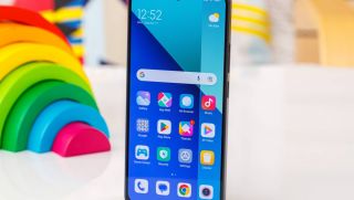 Quên Galaxy A06 đi, đây là chiếc điện thoại Xiaomi giá chỉ 4 triệu, thiết kế cực đẹp, camera xịn như Galaxy S22 Ultra