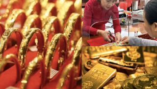 Giá vàng hôm nay ngày 11/11/2024: Giá vàng miếng SJC ‘lép vế’, người mua vàng 'sốc' vì lỗ tới 8 triệu đồng/lượng 