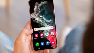 Đây là chiếc Galaxy S màn lớn giá rẻ nhất tháng 3, ngang Galaxy A35, vua màn giá rẻ ăn đứt iPhone 16