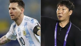 ĐT Việt Nam vượt mặt Argentina của Messi trên BXH FIFA, HLV Kim Sang-sik tái lập kỳ tích HLV Park?