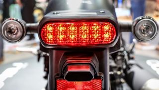 Honda chính thức ra mắt ‘huyền thoại côn tay’ mới xịn hơn hẳn Winner X và Yamaha Exciter, giá dễ mua