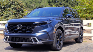 Honda CR-V giảm giá mạnh, chỉ còn dưới 1 tỷ đồng, nhưng người mua phải đánh đổi 1 điều này 