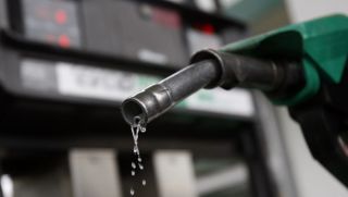 Giá xăng dầu hôm nay 4/4: Giảm không phanh do nhóm OPEC+ đang đẩy giá xuống đáy