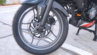 ‘Vua côn tay’ 200cc mới giá 35 triệu đồng về đại lý: Dân tình săn đón hơn Honda Winner X và Exciter