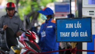 Giá xăng dầu hôm nay 12/4: Bất ngờ tăng không kịp hãm!