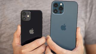 iPhone 12 Mini ngày càng rẻ trong tháng 4, ưu đãi nhiều như xả lũ, vẫn mượt kém gì iPhone 16