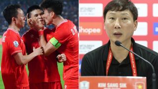 Trụ cột ĐT Việt Nam mất vị trí, HLV Kim Sang-sik bất ngờ nhận mật thư