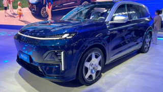 Ra mắt mẫu SUV điện 6 chỗ, giá từ 790 triệu, sạc 10 phút chạy 300 km, trang bị không thiếu gì