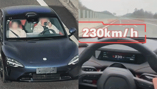 Tin mới nhất vụ người đàn ông thản nhiên quay video bằng một tay trong lúc lái xe tốc độ 230 km/giờ