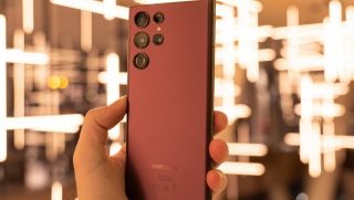 Đây là vua nhiếp ảnh một thời vẫn đình đám chẳng kém Galaxy S25 Ultra, giá xả kho đập hộp rẻ như cho