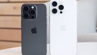 Bảng giá iPhone 15 cuối tháng 4: iPhone 15 Pro Max hạ giá như mưa iPhone 15 rẻ bèo hút khách