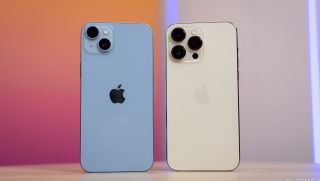 Bảng giá iPhone 14 cuối tháng 4: iPhone 14 rẻ như xả kho, iPhone 14 Pro Max xịn sò rẻ như iPhone 15