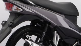 Suzuki chính thức ra mắt ‘huyền thoại xe số’ 113cc mới giá 31 triệu đồng: Khắc chế cứng Honda Future