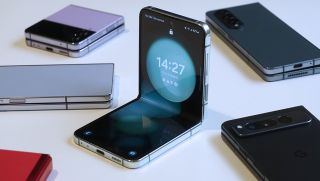 Hoa hậu màn gập nhỏ gọn Galaxy Z Flip6 đại hạ giá hơn chục triệu, AI xịn làm khó cả iPhone 16