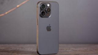 Đây và vua viền Titan rẻ nhất Việt Nam, trang bị chẳng kém iPhone 16 Pro Max đe nẹt Galaxy S25 Ultra
